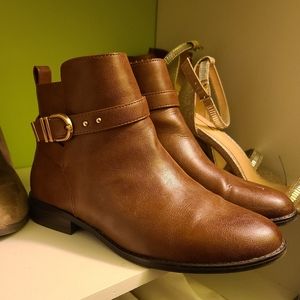 Kelly & Katie Gavilea Bootie -

8.5